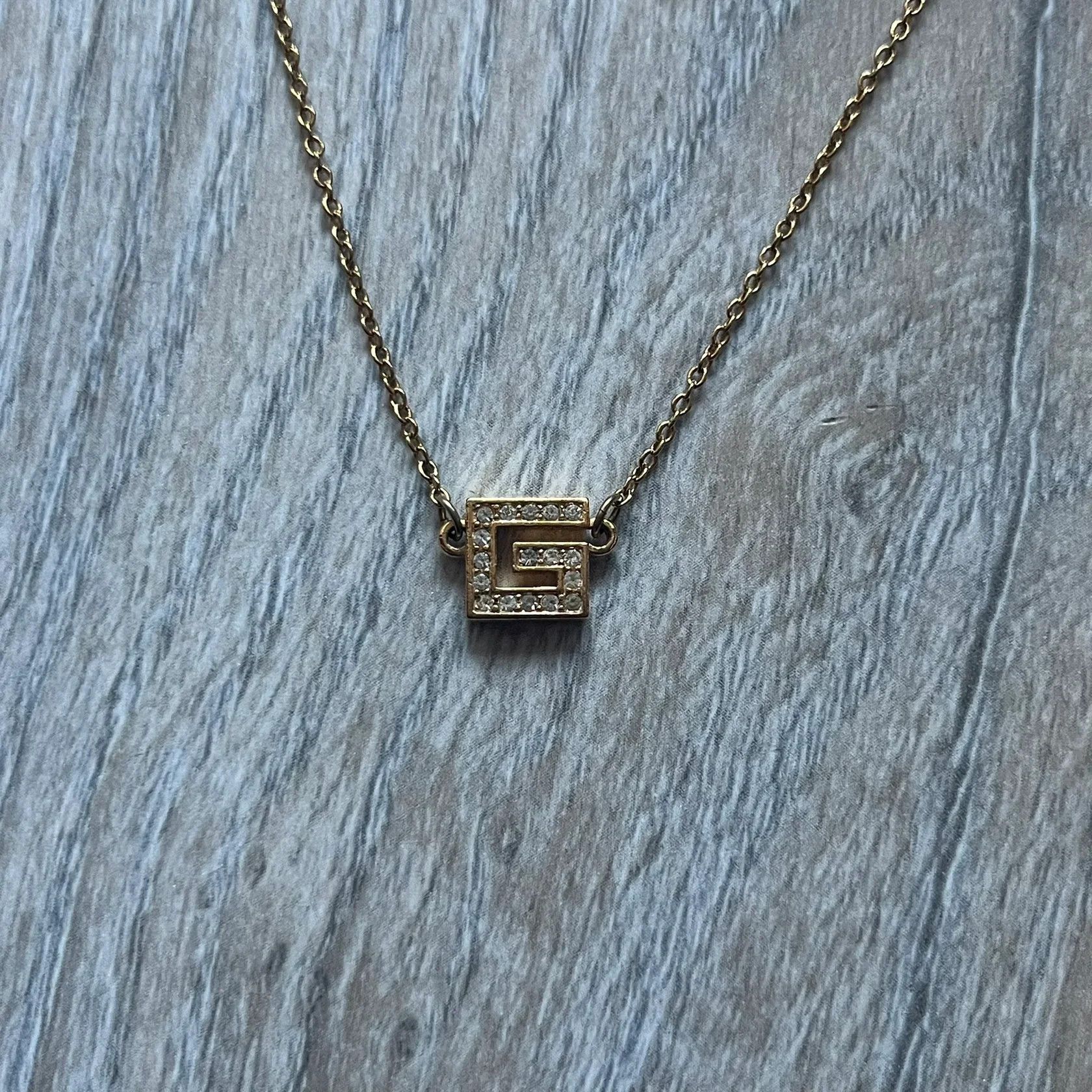 Givenchy Givenchy Gold-Tone Vintage Pendant Necklace Size ONE SIZE - 1 Thumbnail