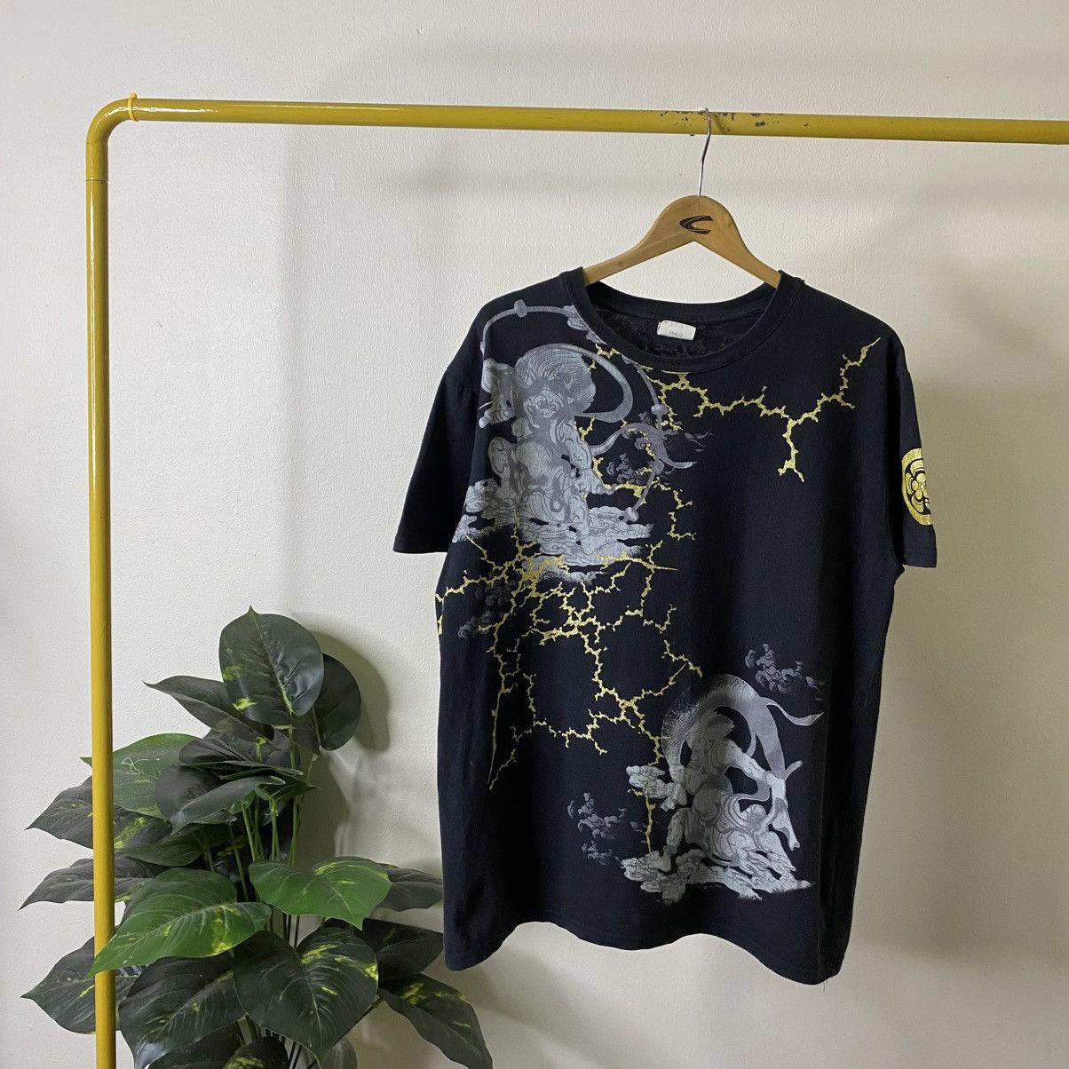 Japanese Brand CureAll Japanese Motive Karakuri Tamashii Ed Hardy Style Tee Size US L / EU 52-54 / 3 - 1 Thumbnail