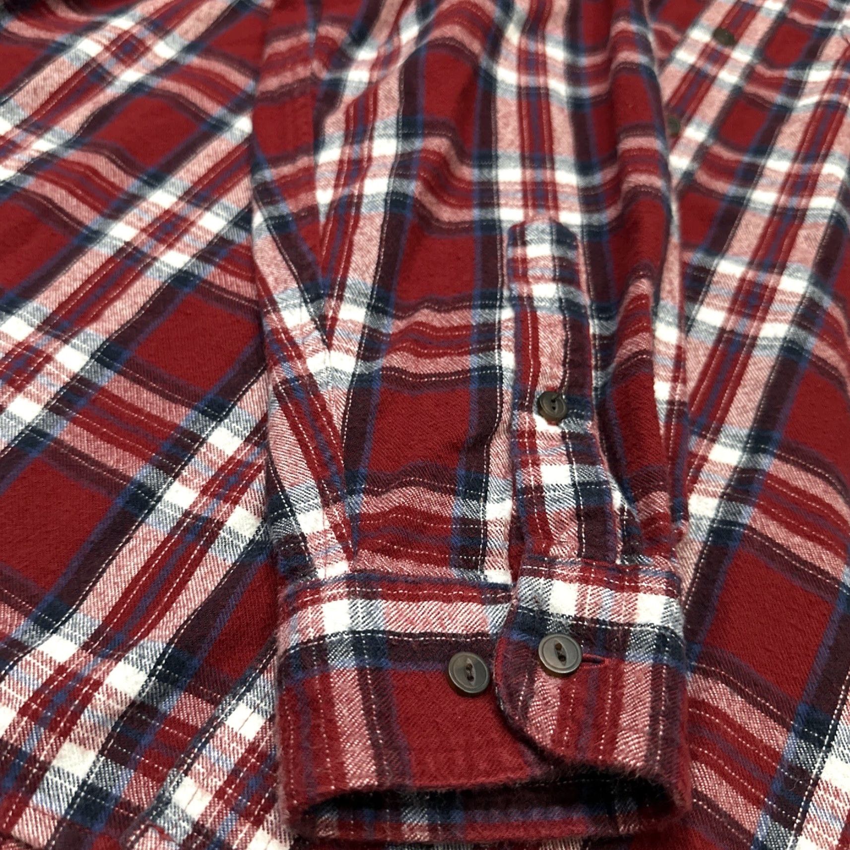 Vintage LL Bean Shirt Men's Large Long Sleeve Red Plaid Flannel Button Down Pockets Size US L / EU 52-54 / 3 - 6 Thumbnail