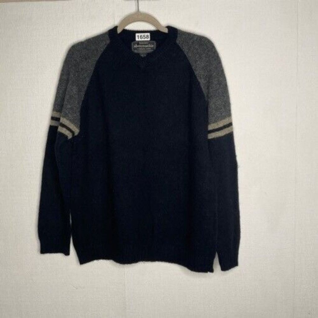 Abercrombie & Fitch VTG Abercrombie & Fitch Wool Knit CrewNeck Sweater Men XL Size US XL / EU 56 / 4 - 1 Thumbnail