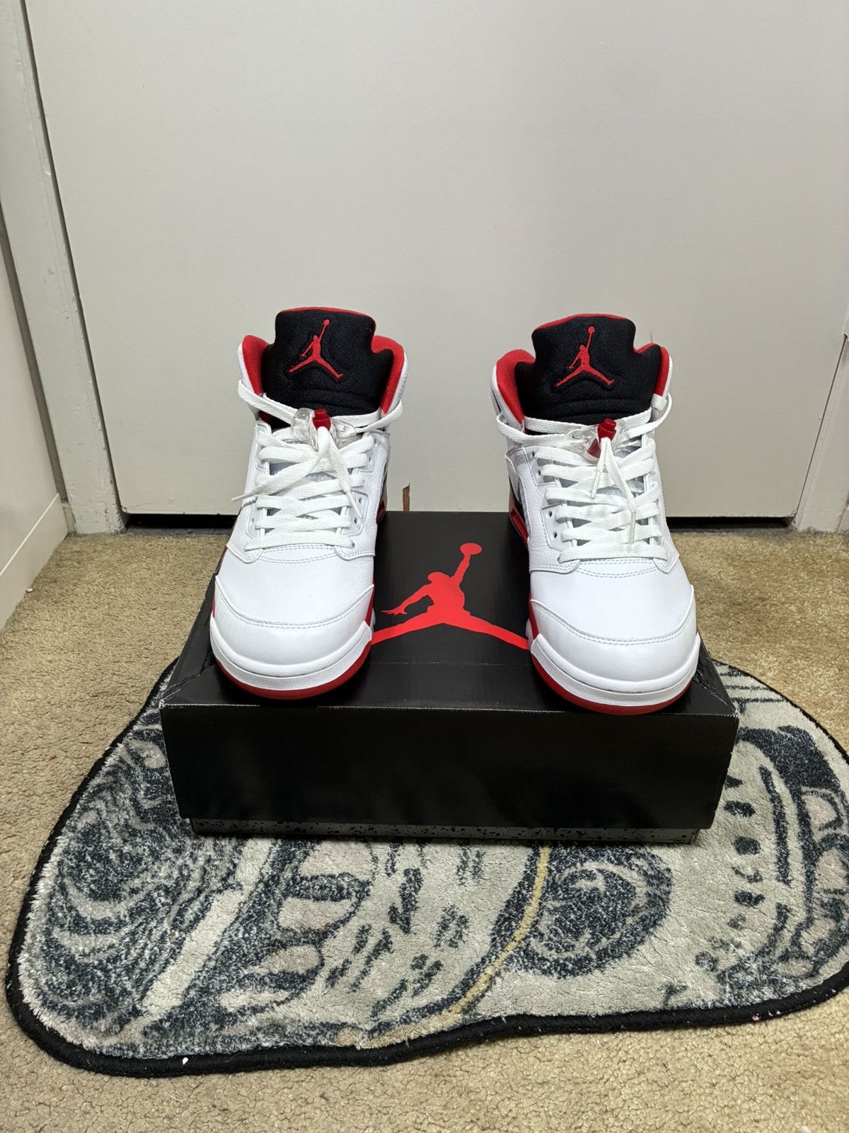 Jordan Brand Jordan retro 5 fire red 2025 size 11 Size US 11 / EU 44 - 1 Thumbnail