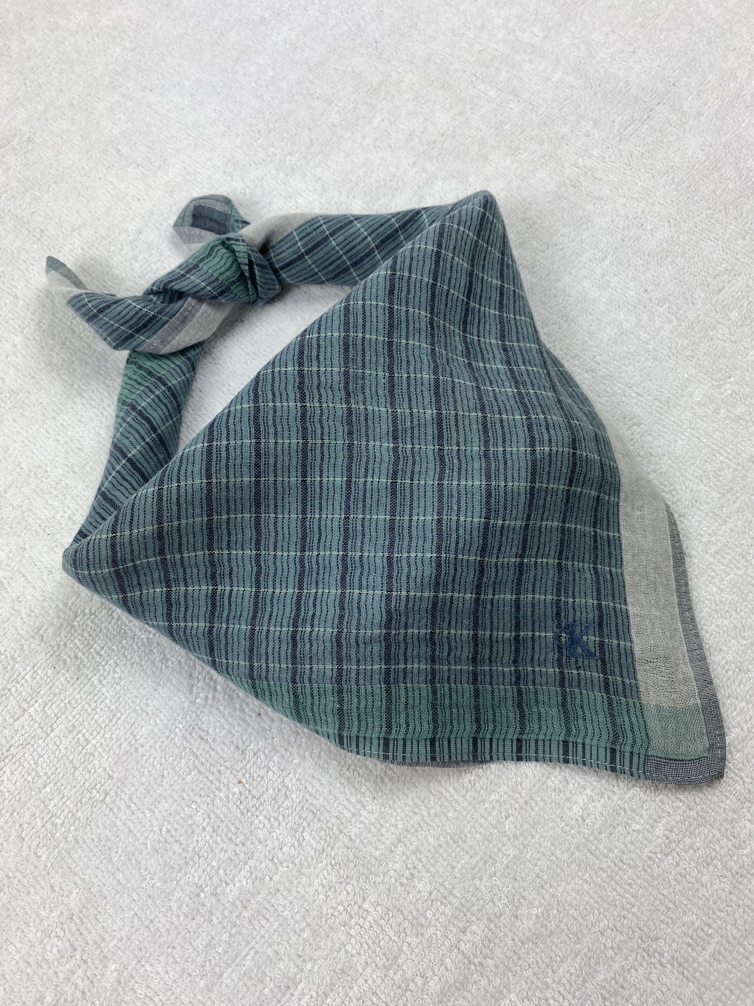 Calvin Klein × Vintage Calvin Bandana / Handkerchief / Neckerchief Size ONE SIZE - 1 Thumbnail