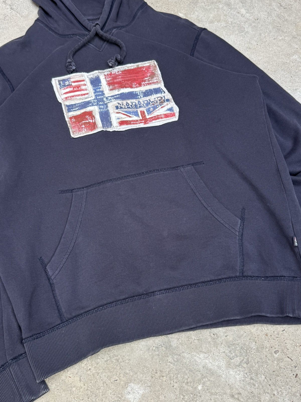 Napapijri VINTAGE NAPAPIJRI FLAG HOODIE Size US S / EU 44-46 / 1 - 7 Thumbnail