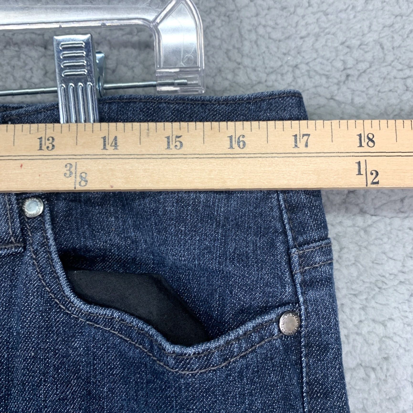 Area Covington Petite Jeans Womens 14P Blue Straight 36x26.5 5-Pocket Rear Flap Pockets Size 36" / US 14 / IT 50 - 4 Thumbnail