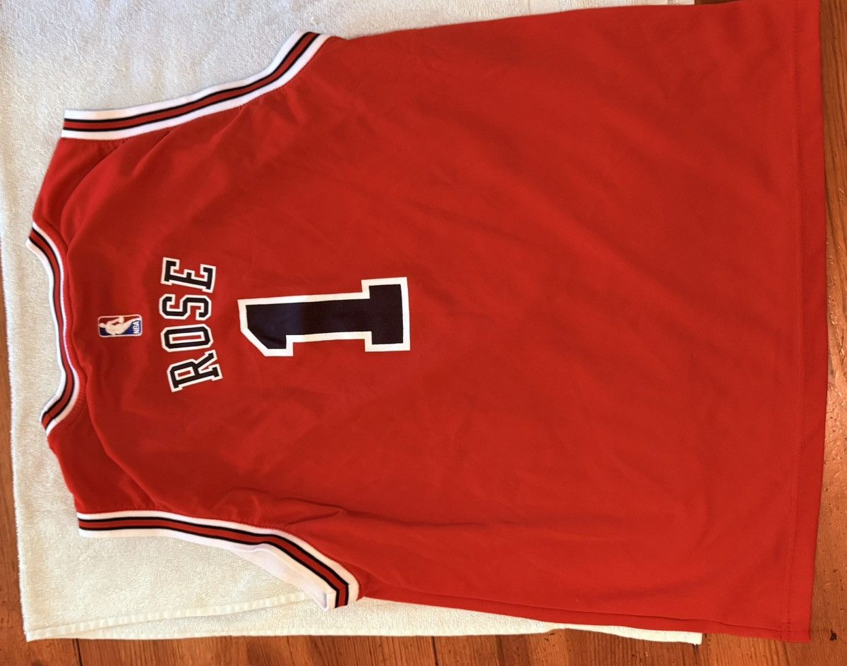 Adidas × NBA × Vintage Derrick Rose Chicago Bulls Jersey Size US S / EU 44-46 / 1 - 2 Thumbnail