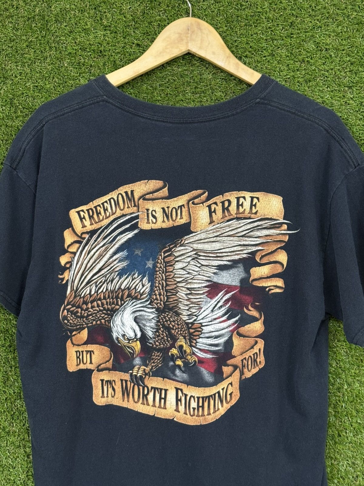 Vintage Vintage Freedom USA America Eagle Black Heavyweight Tee Size US L / EU 52-54 / 3 - 1 Thumbnail