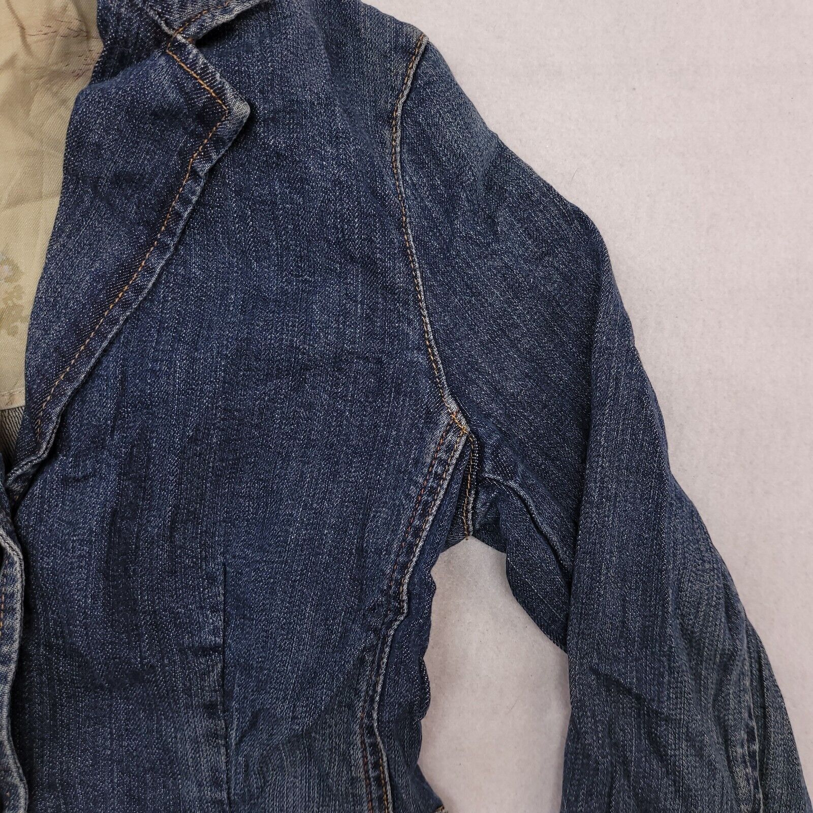 Gap Gap Button Long Sleeve Denim Jean Jacket Womens Size 4 Blue Size S / US 4 / IT 40 - 4 Thumbnail