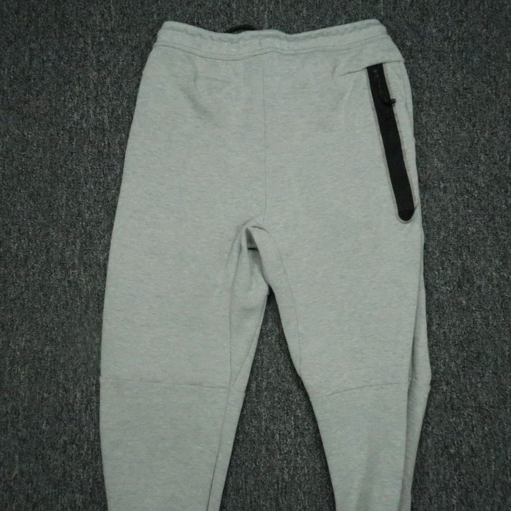 Nike Nike Tech Fleece Pants Mens Small Gray Jogger with Pockets Zip Pocket Athletic Casual Activewear S Xs? (adjusted) Size US 29 - 4 Thumbnail