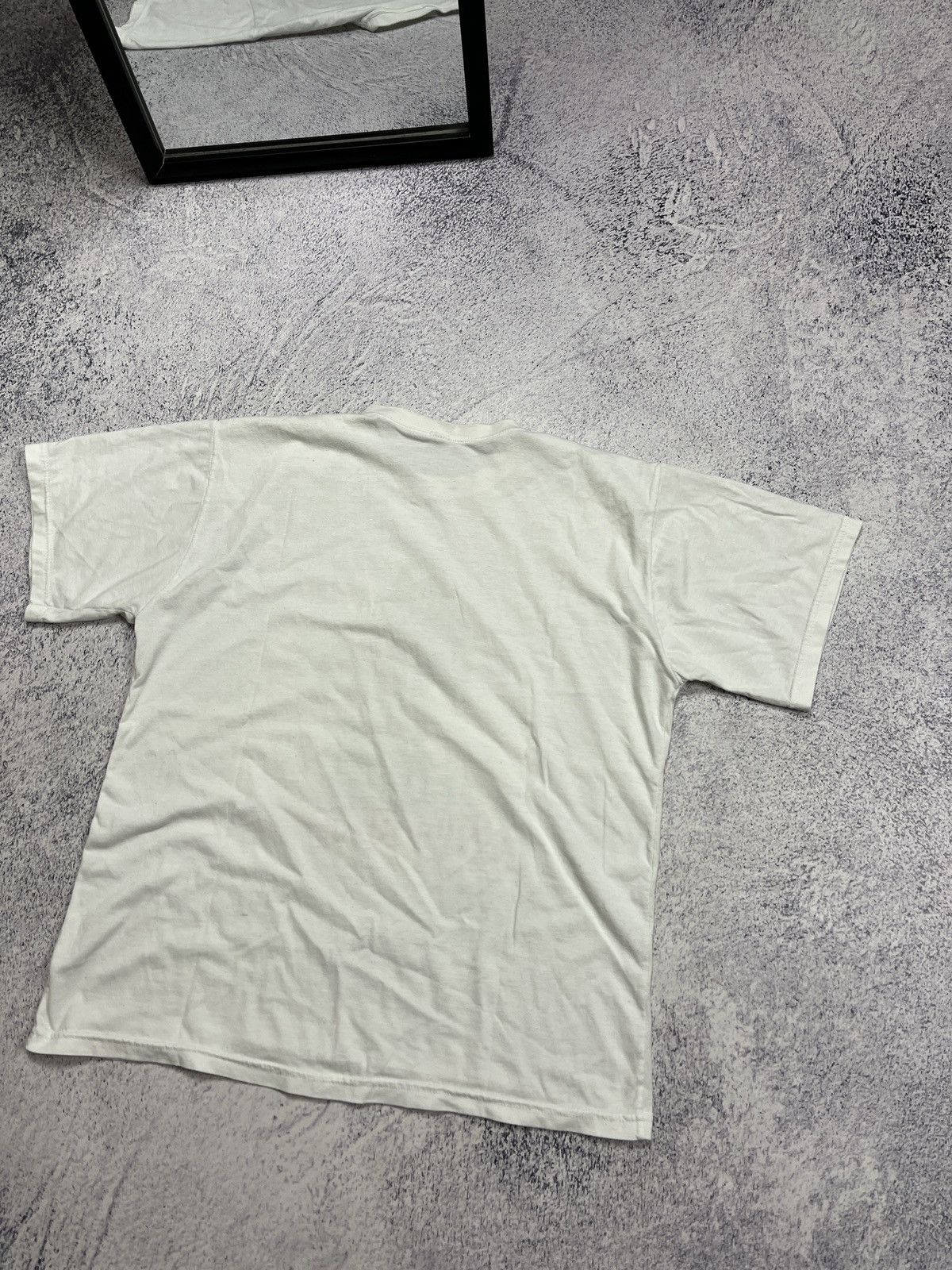 Vintage Vintage WWE Undertaker Wrestling White T-shirt Rare Hype Y2k Size US S / EU 44-46 / 1 - 14 Thumbnail