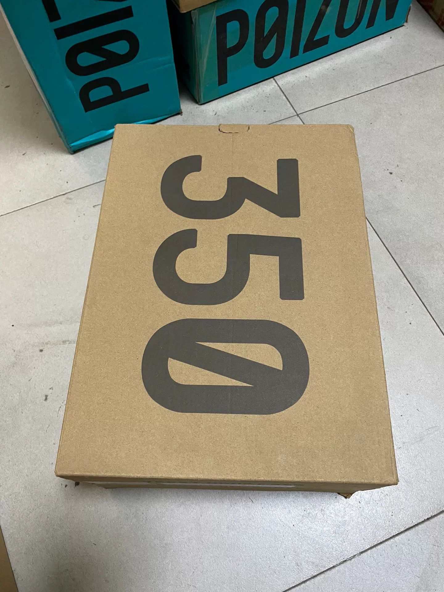Yeezy Yeezy Limited Lowtop Sneakers 35 Men Size US 5 / EU 37 - 1 Thumbnail