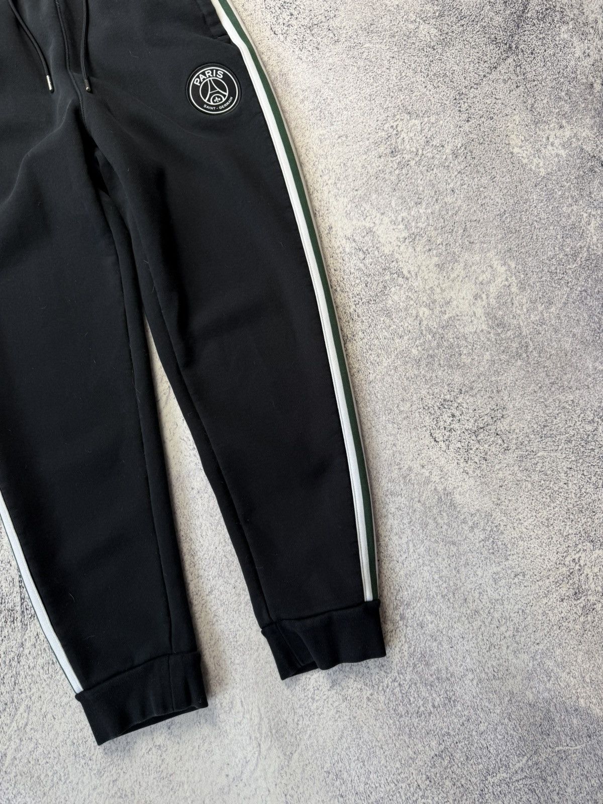 Jordan Brand Jordan PSG Wings Black Sweatpants Size US 32 / EU 48 - 6 Thumbnail