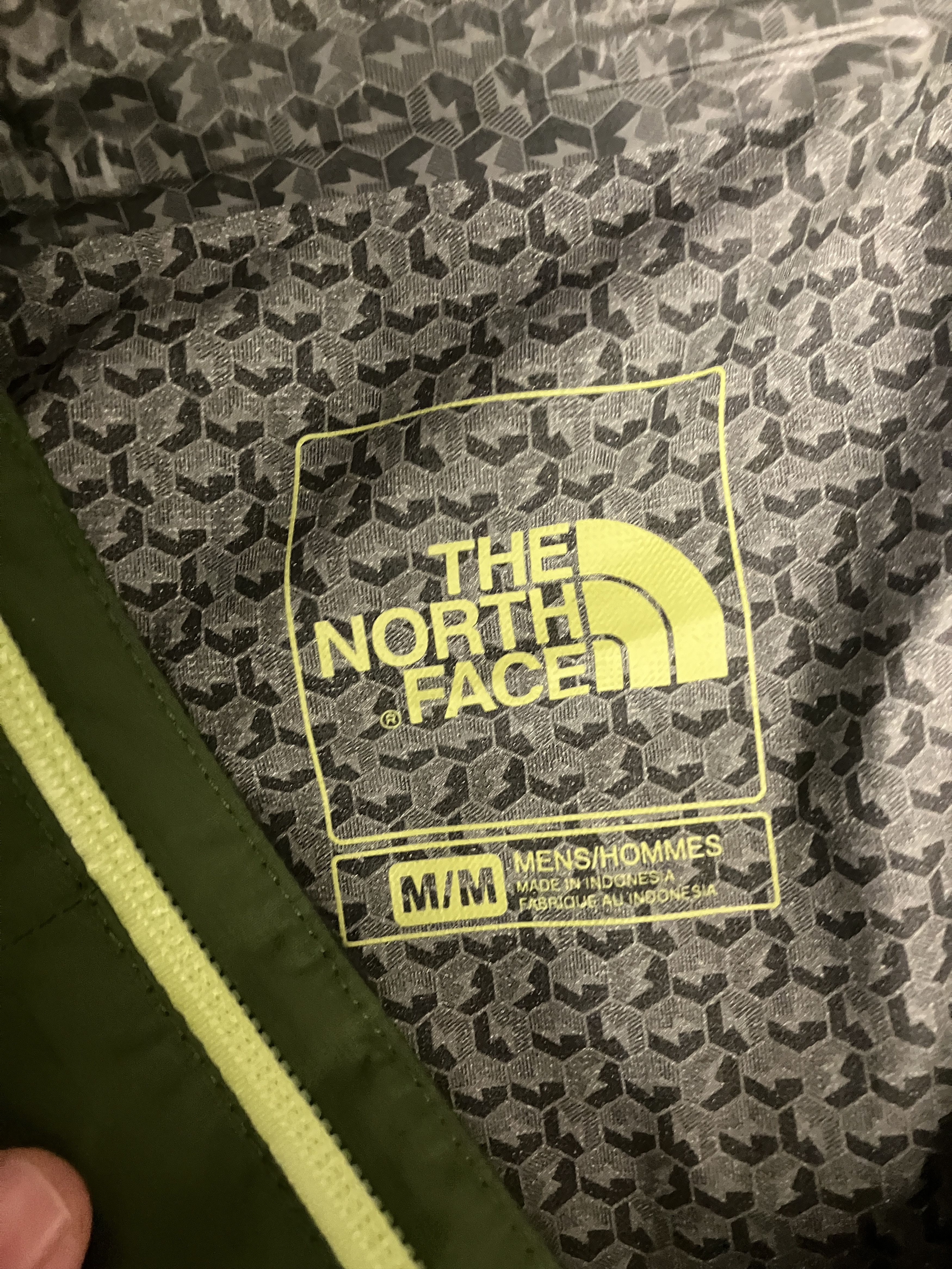 The North Face Hyvent FlashDry Green Windbreaker Size US M / EU 48-50 / 2 - 3 Thumbnail