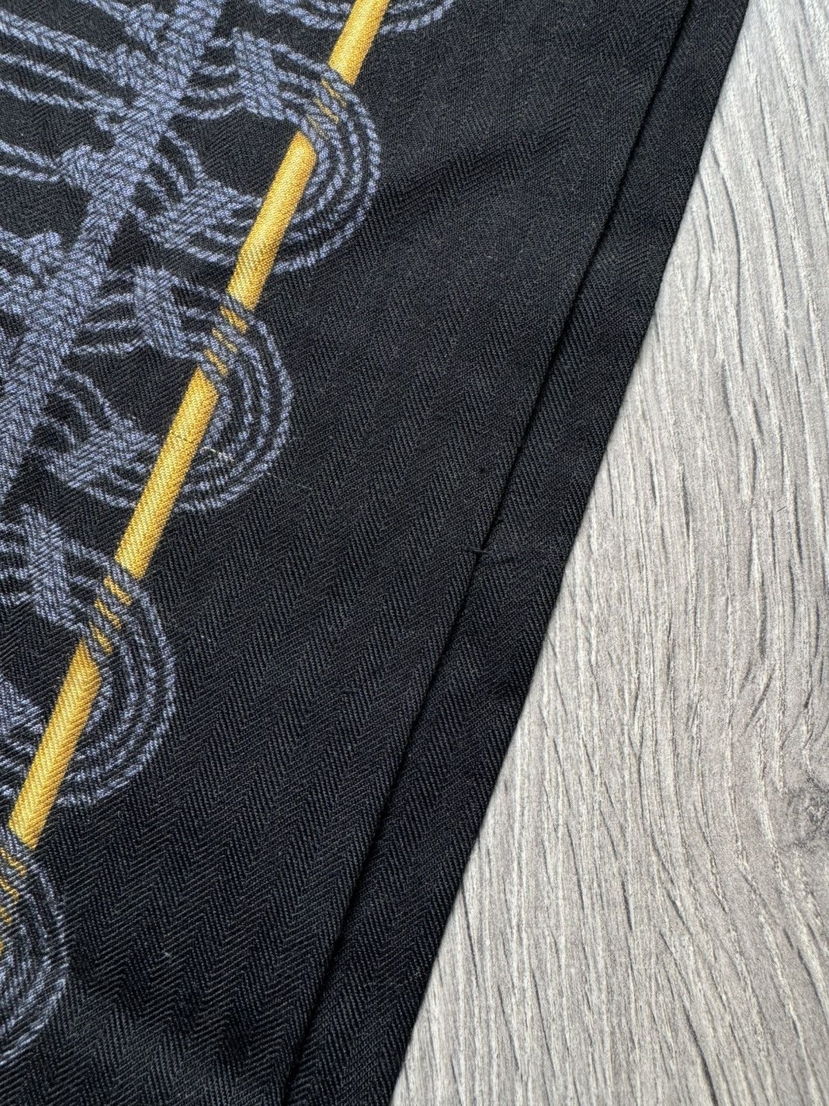 Hermes Hermès Les Cavaliers d'or Black/Gold Cashmere/Silk scarf OS Size ONE SIZE - 8 Thumbnail