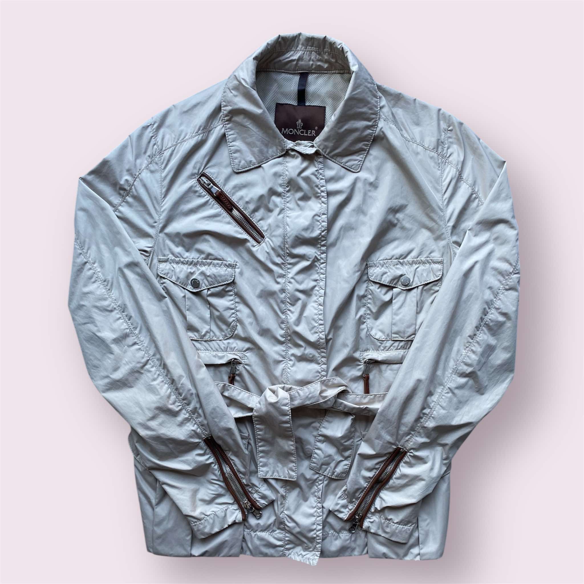 Moncler × Vintage Vintage Women Moncler Lightweight Jacket Belted Zip Lampo Size M / US 6-8 / IT 42-44 - 1 Thumbnail