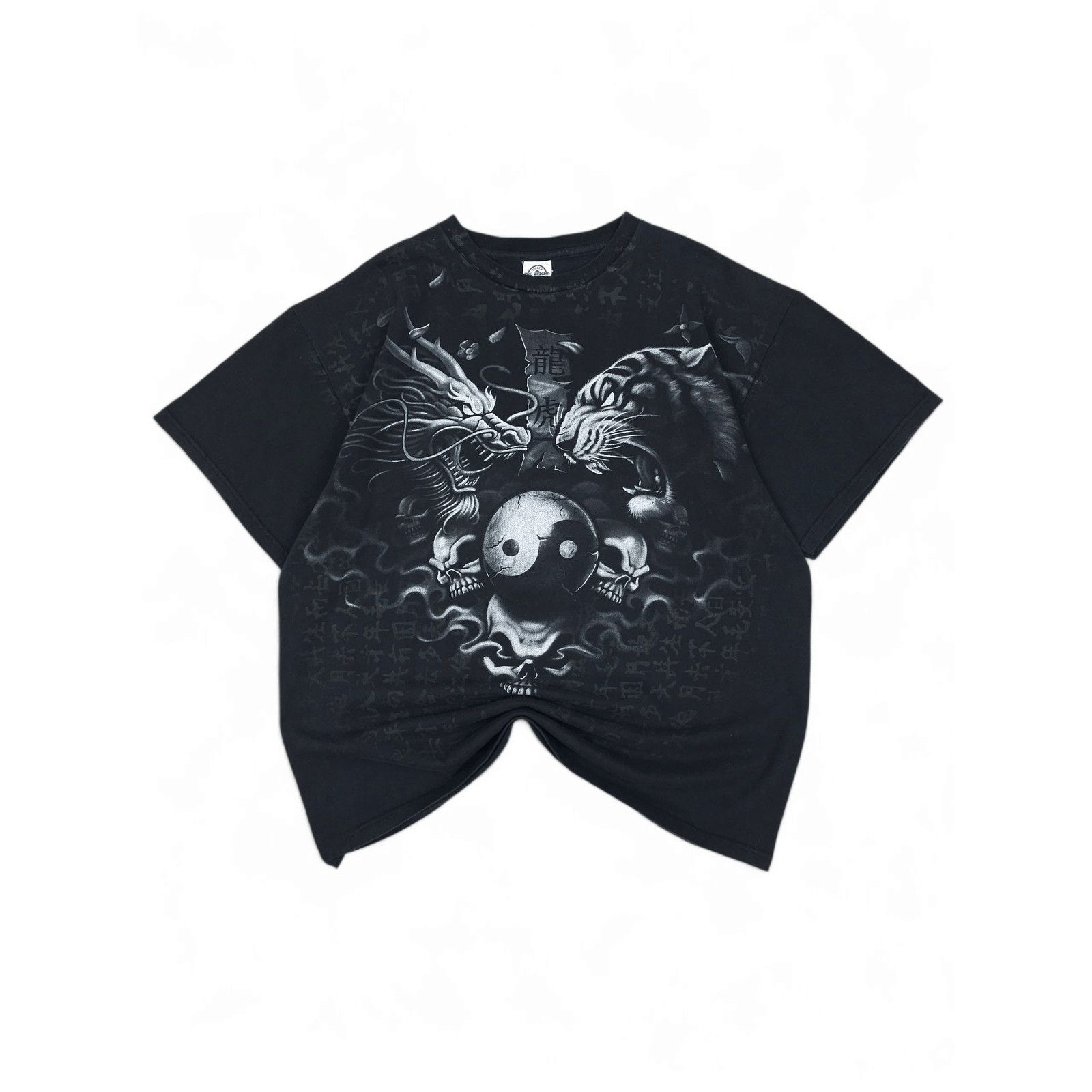 Japanese Brand 💎 Vintage 90's Y2K Japanese Ying Yang Dragon T-shirt Tee Size US XL / EU 56 / 4 - 1 Thumbnail
