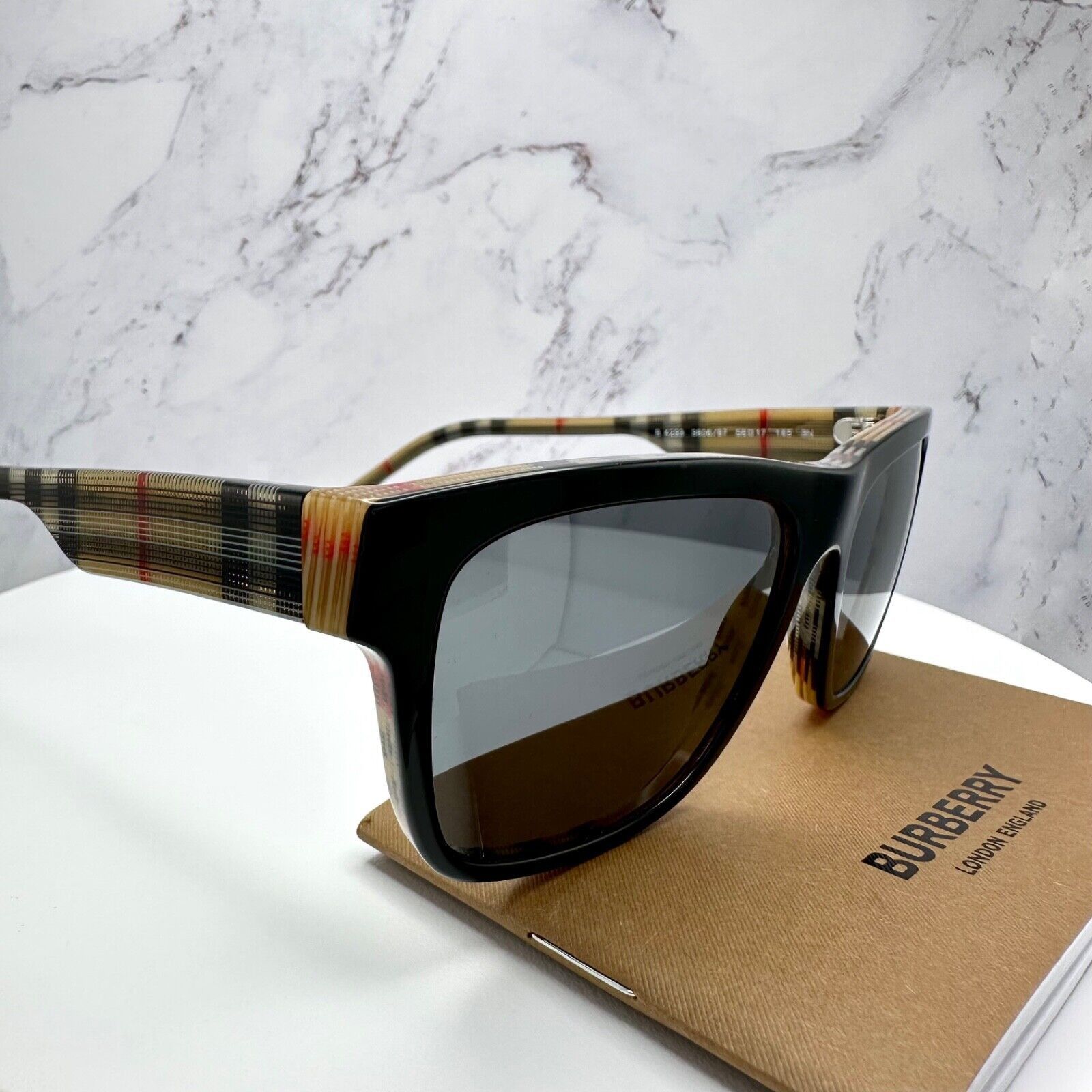 Burberry New Burberry Sunglasses Black Square Classic Check Arm Brown Size ONE SIZE - 18 Thumbnail