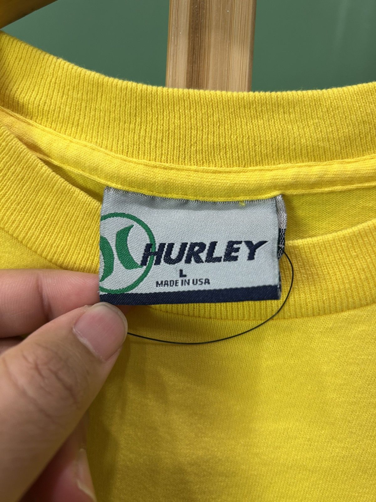 Hurley Hurley 90s 1999 The Movement Is On Vintage Size US L / EU 52-54 / 3 - 6 Thumbnail