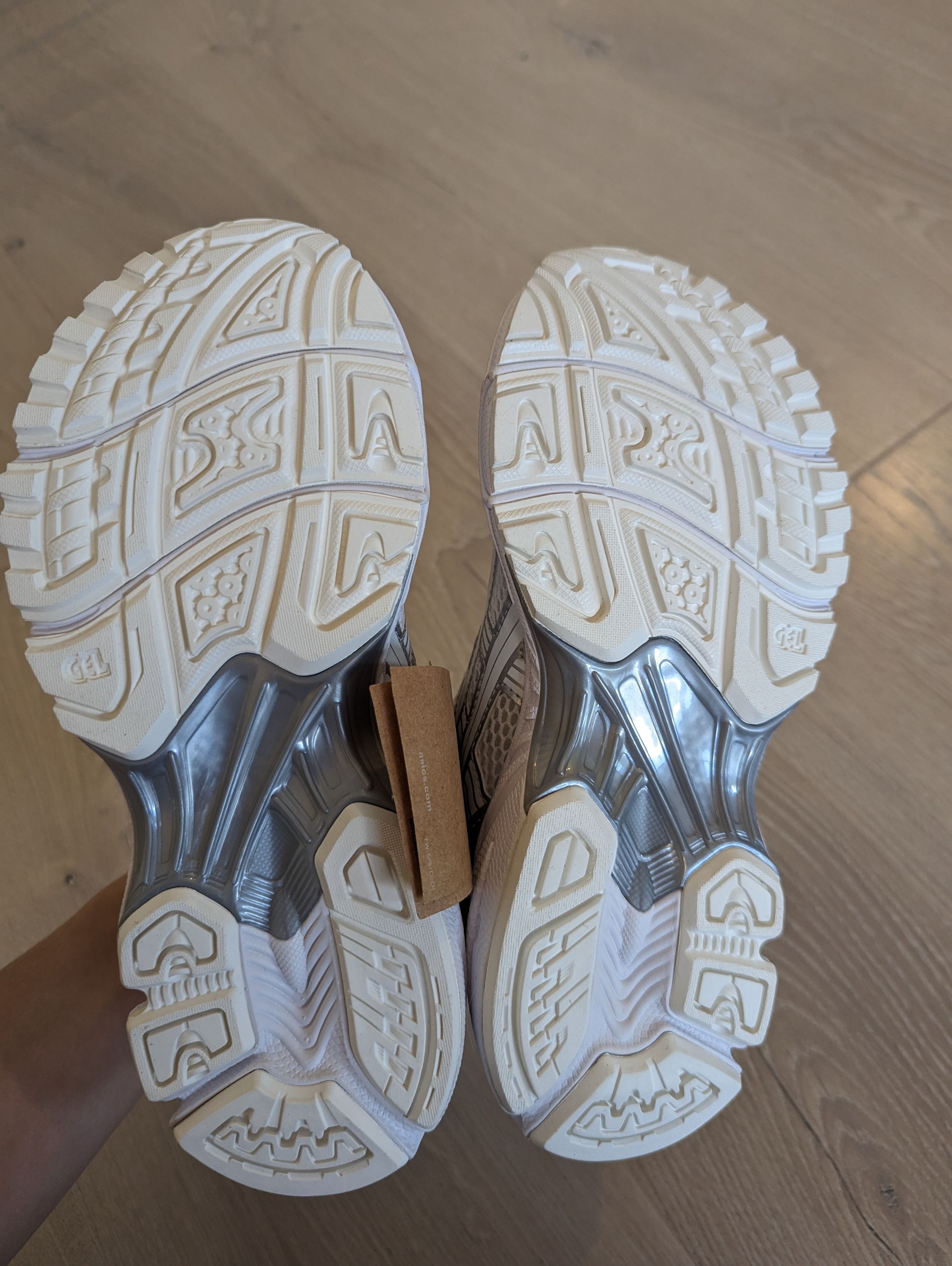 Asics × JJJJound ASICS x JJJJound Gel-Kayano 14 - Silver White - Size 4.5 Size US 5 / EU 37 - 5 Thumbnail