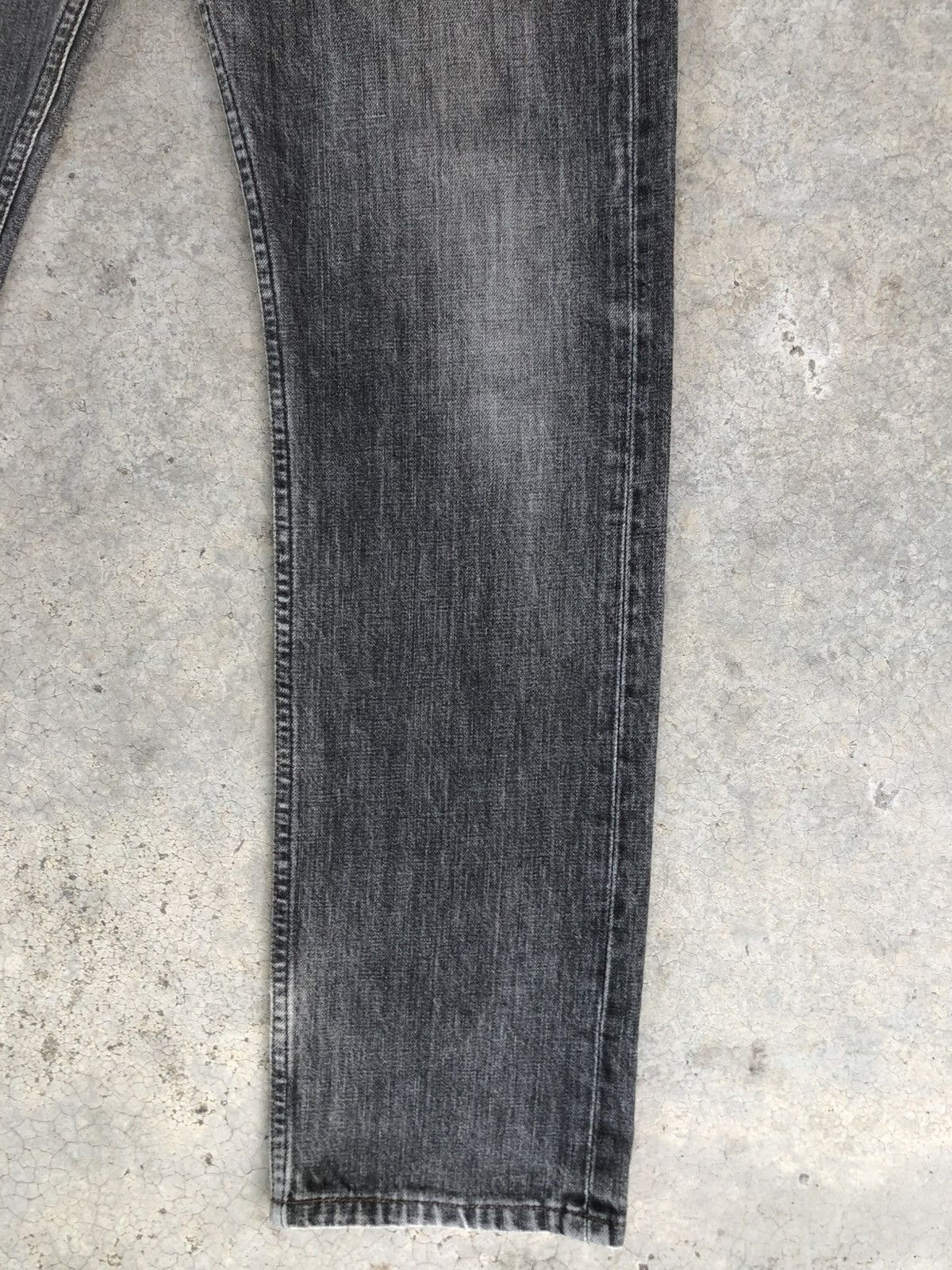 Levi's Vintage Levis 505 Distressed Denim Made in japan Size US 33 - 7 Thumbnail