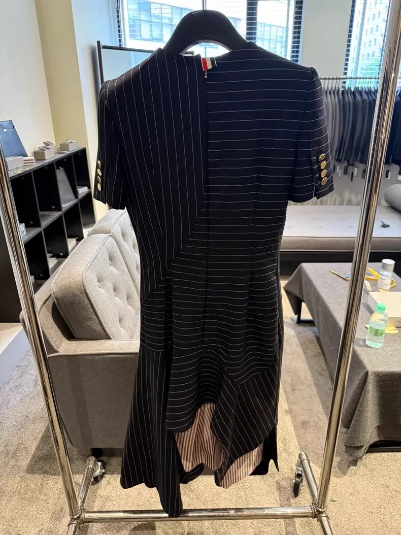 Thom Browne Thom Browne one-piece dress Size XS / US 0-2 / IT 36-38 - 2 Thumbnail