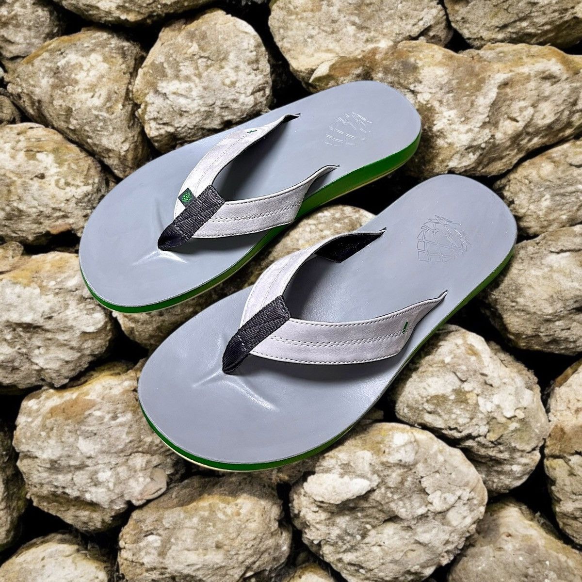 Stio Stio Men’s Alloy Gray Green Custom Leather Flip-Flops Sz 9 Size US 9 / EU 42 - 1 Thumbnail