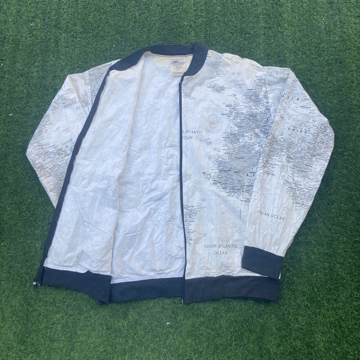 Vintage VINTAGE 90s KURT KOBAIN WORLD MAP JACKET Size US M / EU 48-50 / 2 - 3 Thumbnail