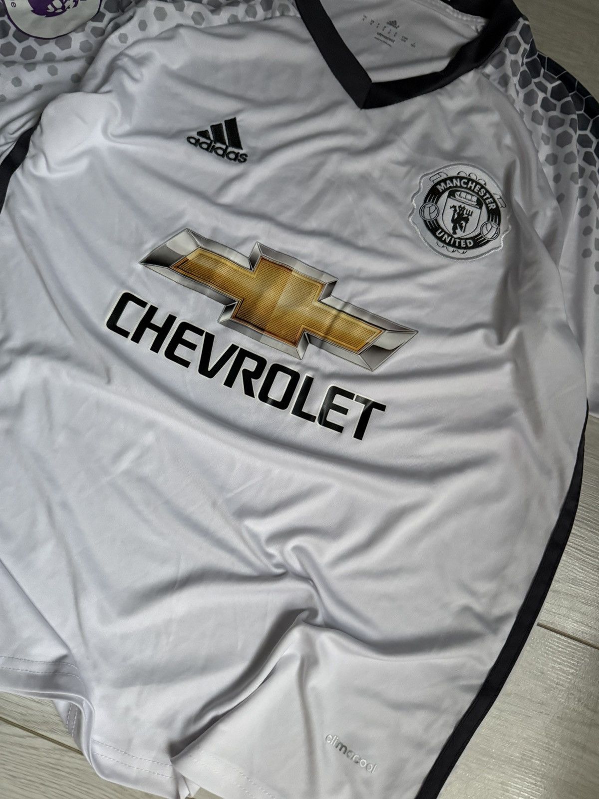 Adidas Vintage Soccer Jersey Manchester United Ibragimovic shirt Size US S / EU 44-46 / 1 - 4 Thumbnail