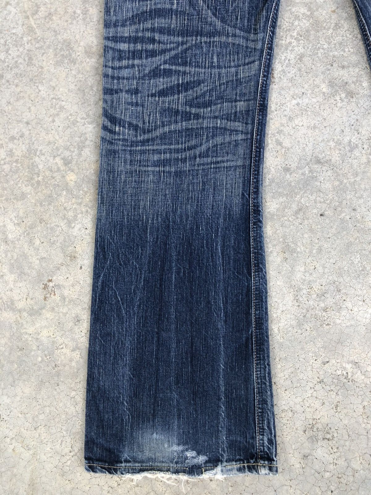Who Decides War Edwin 503 Flared Jeans Bootcut Distressed Jeans Size US 34 / EU 50 - 11 Thumbnail