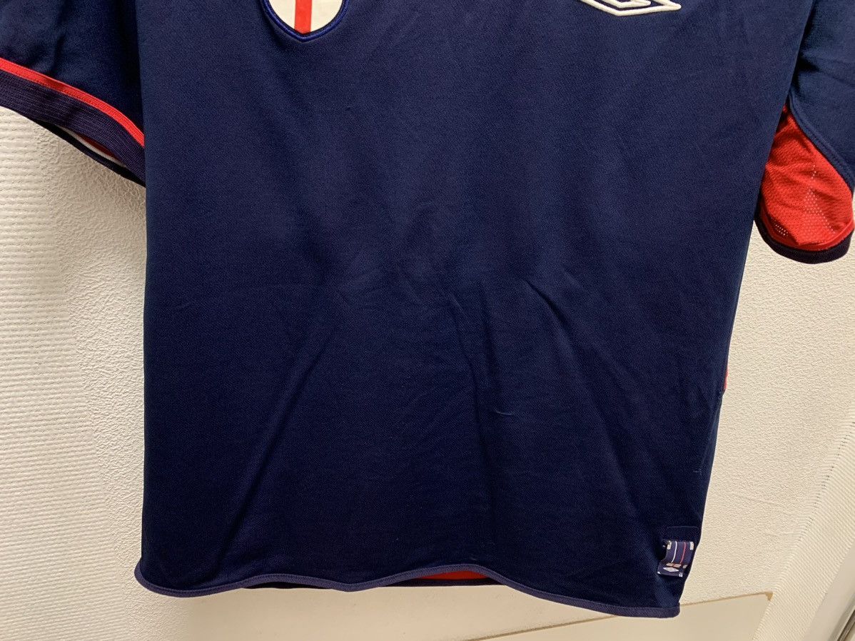 Umbro England umbro vintage soccer jersey reversible 2002 M-L sz Size US M / EU 48-50 / 2 - 4 Thumbnail