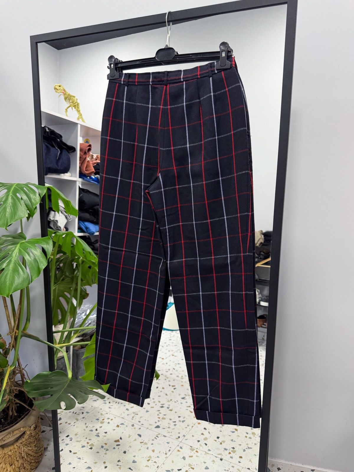 Burberry Burberry’s vintage nova check wool pants size M Size 26" / US 2 / IT 38 - 6 Thumbnail