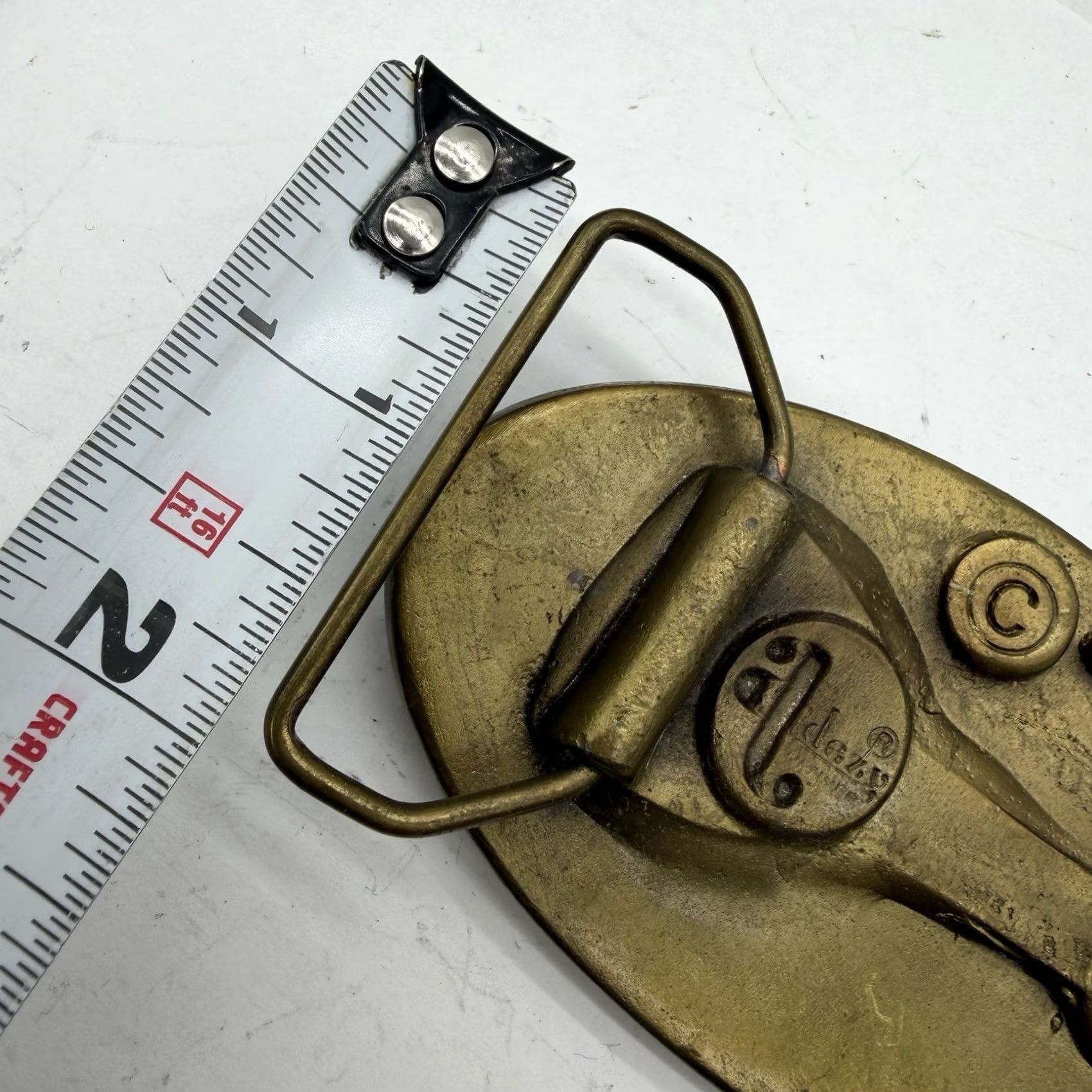 Vintage VINTAGE AJ DEZY Belt Buckle Skier Brass Enameled Bronze 1970s Downhill Cross County Adult Unisex Sports Size ONE SIZE - 2 Thumbnail