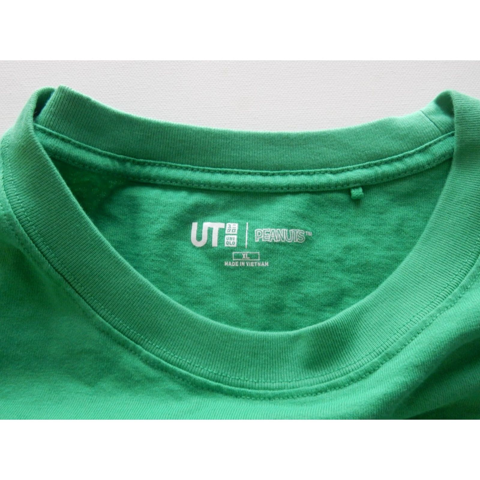 Tommy Bahama Uniqlo Men's T Shirt XL Snoopy Peanuts Size US XL / EU 56 / 4 - 3 Thumbnail