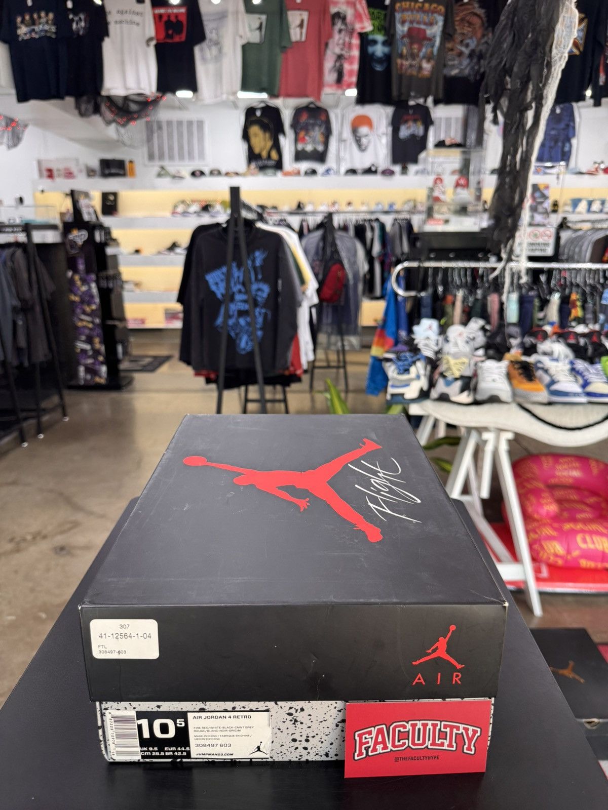 Jordan Brand Air Jordan 4 Toro Bravo Size 10.5 (2013) Size US 10.5 / EU 43-44 - 12 Thumbnail