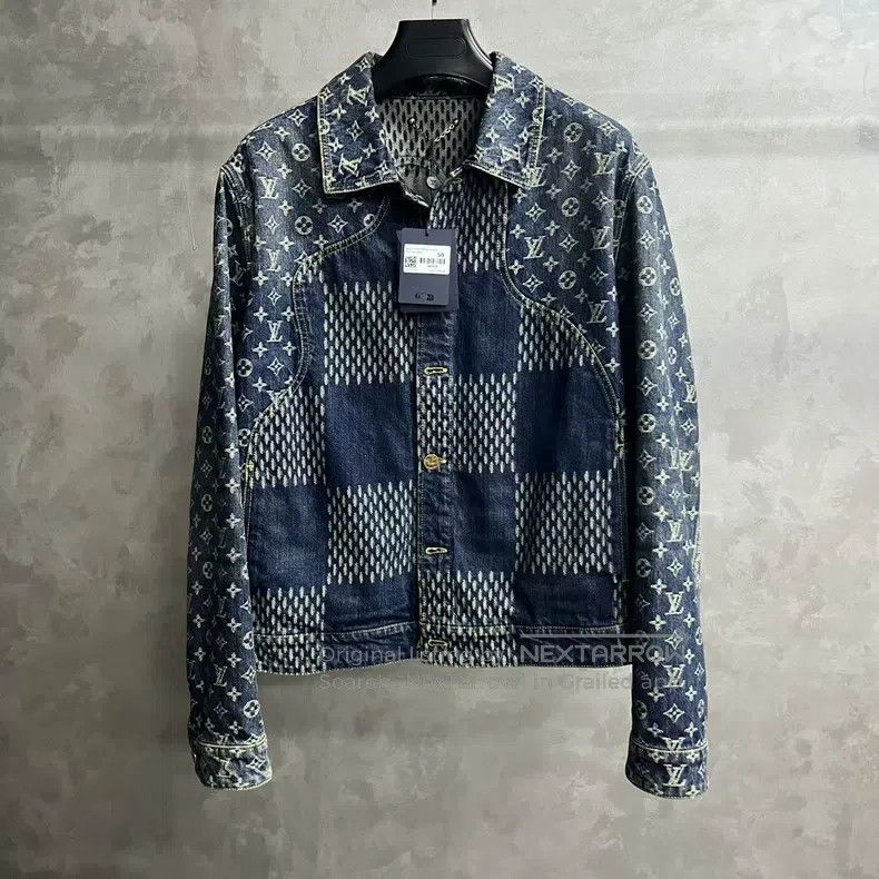Louis Vuitton Louis Vuitton Navy Blue Logo Plaid Full Print Patchwork De Size US M / EU 48-50 / 2 - 1 Thumbnail