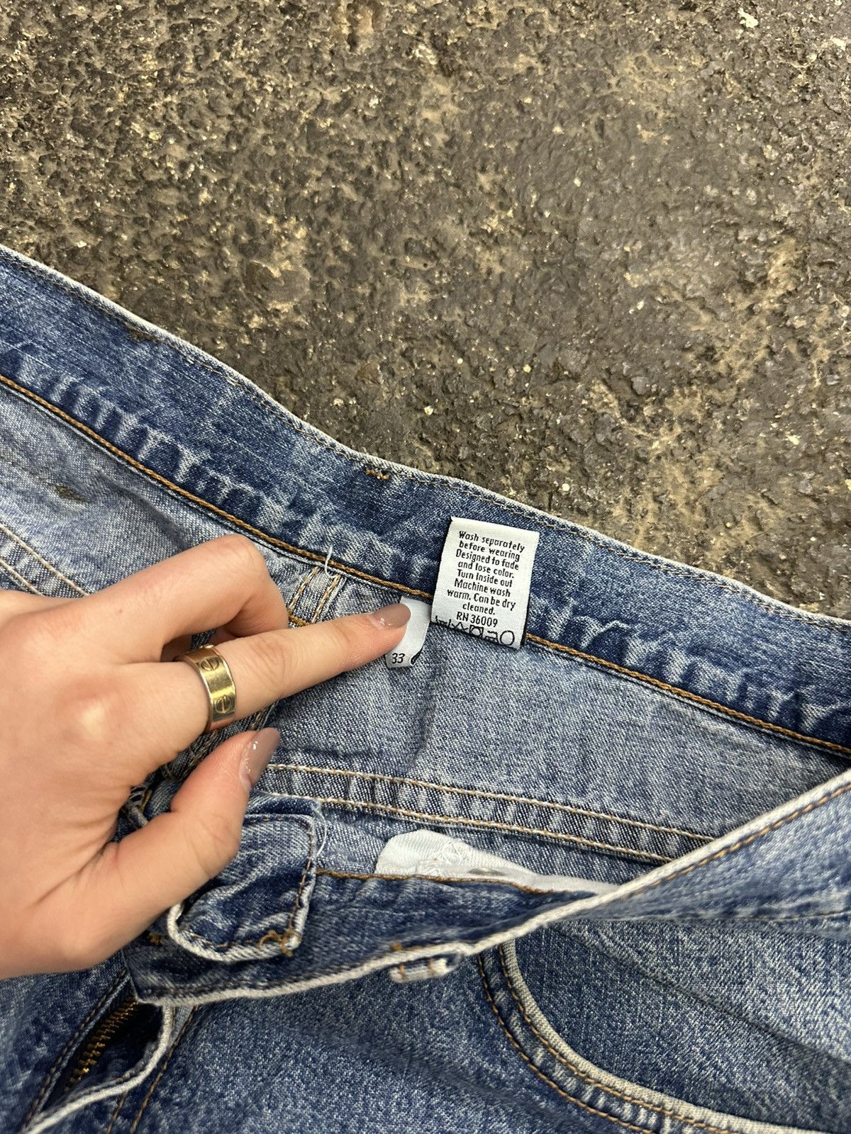 Calvin Klein × Vintage Y2K baggy Calvin Klein jorts Size US 30 / EU 46 - 5 Thumbnail
