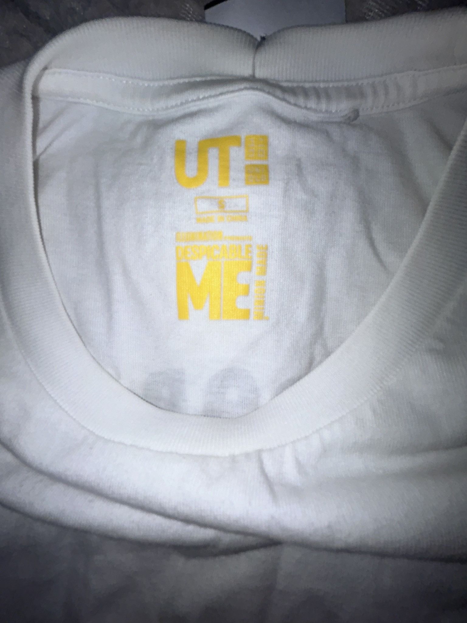 Other UT Minion white t-shirt Unisex Size US S / EU 44-46 / 1 - 3 Thumbnail