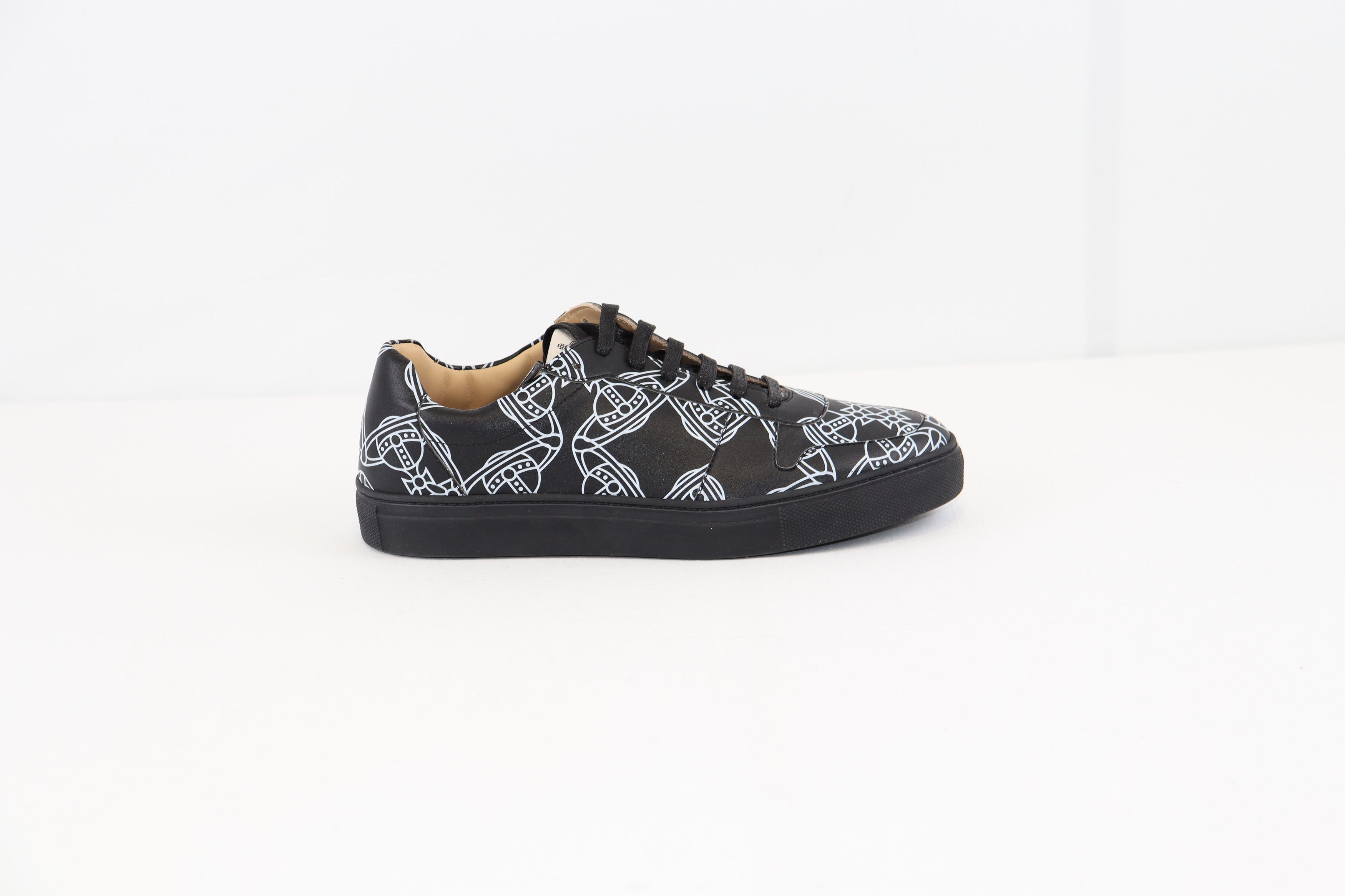 Vivienne Westwood o1rshd Crest Logo All Over Apollo Trainers in Black Size US 8 / EU 41 - 4 Thumbnail