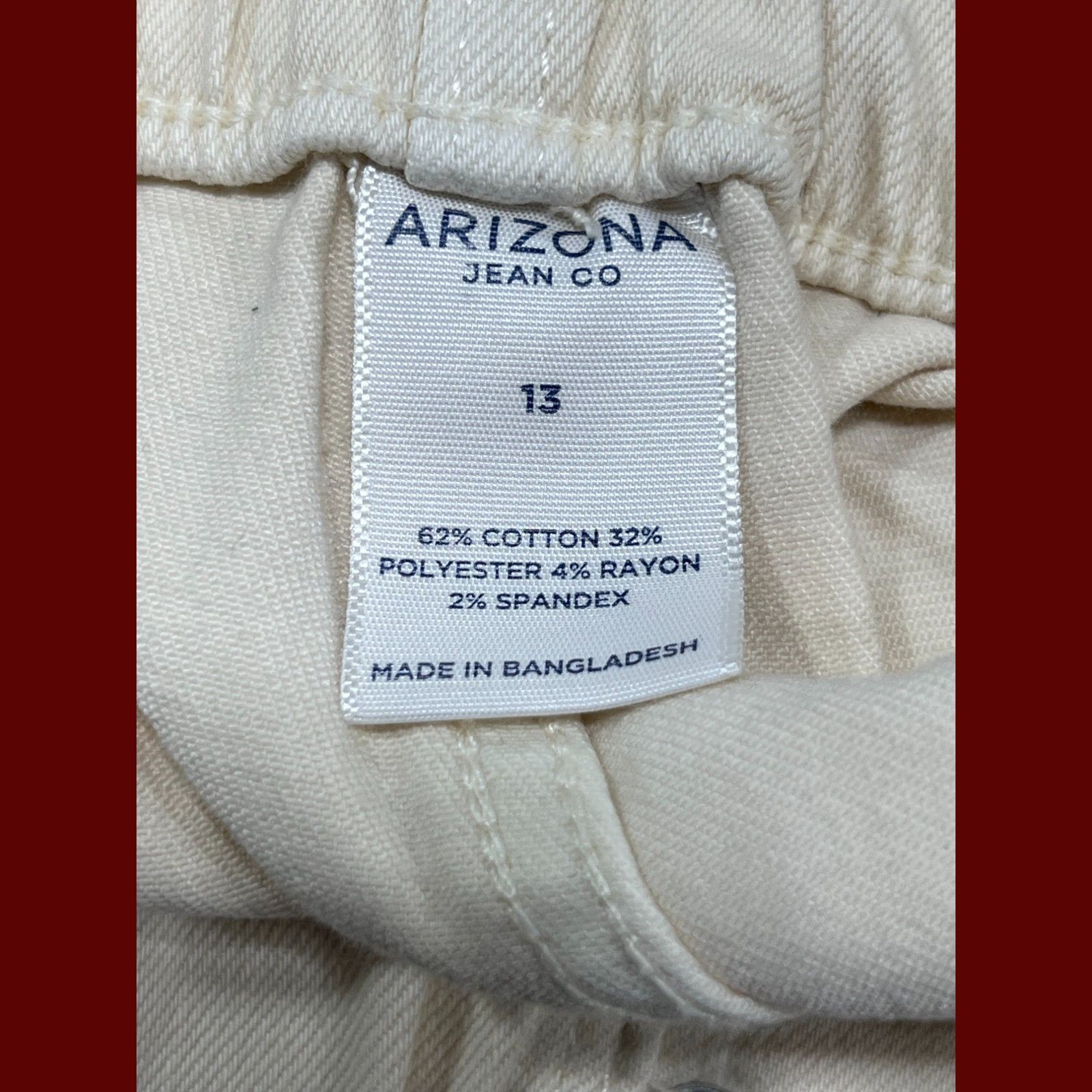 Arizona Jean Co. Arizona - Women's High Rise Denim Short - Beige - 13 Size 30" / US 8 / IT 44 - 11 Thumbnail