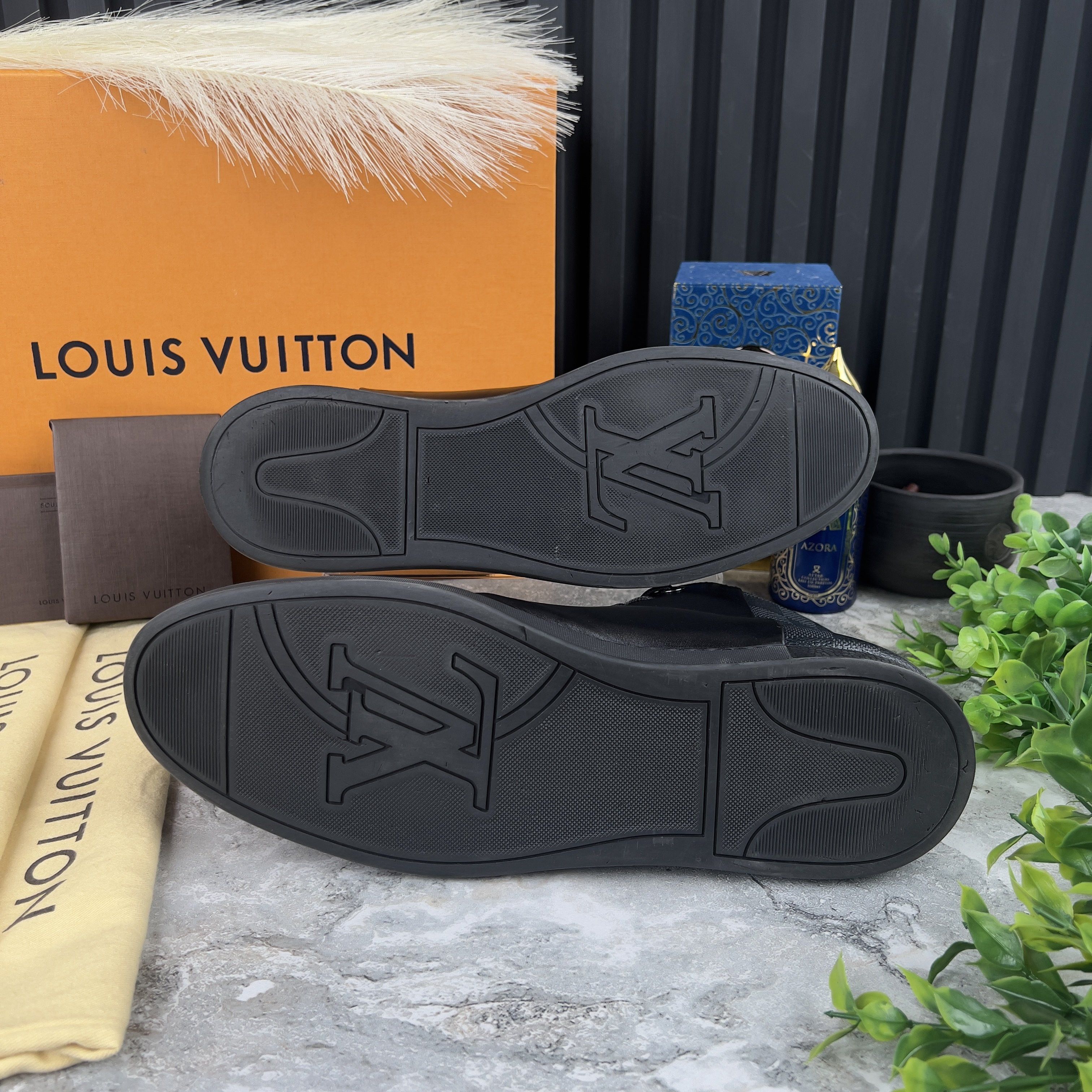 Louis Vuitton Louis Vuitton Line Up Sneakers Damier Leather Size US 9.5 / EU 42-43 - 9 Thumbnail