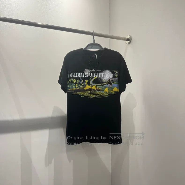 Louis Vuitton Louis Vuitton Planet monogram logo printed short sleeves Size US S / EU 44-46 / 1 - 1 Thumbnail