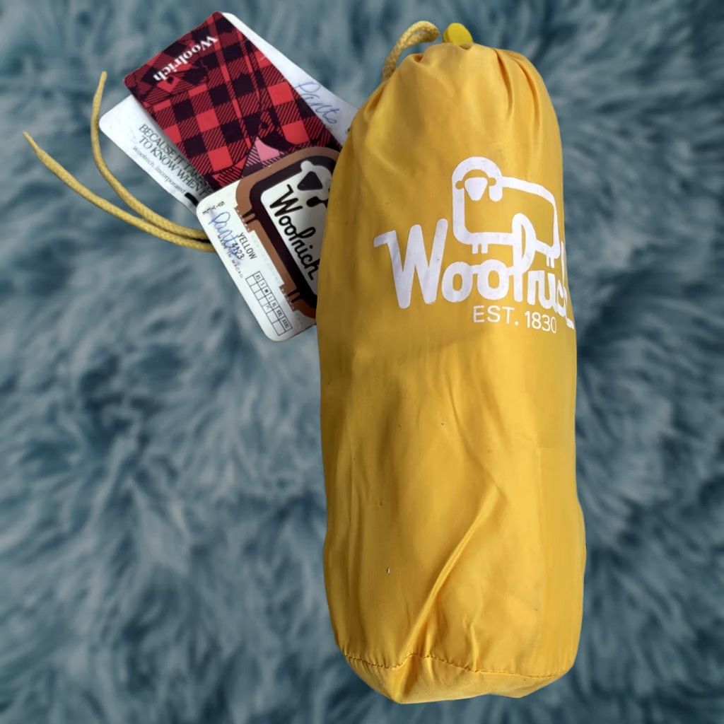 Vintage VINTAGE Woolrich Pants Packable Pack-It-Pant Adult Men's XL Yellow Size US 36 / EU 52 - 1 Thumbnail