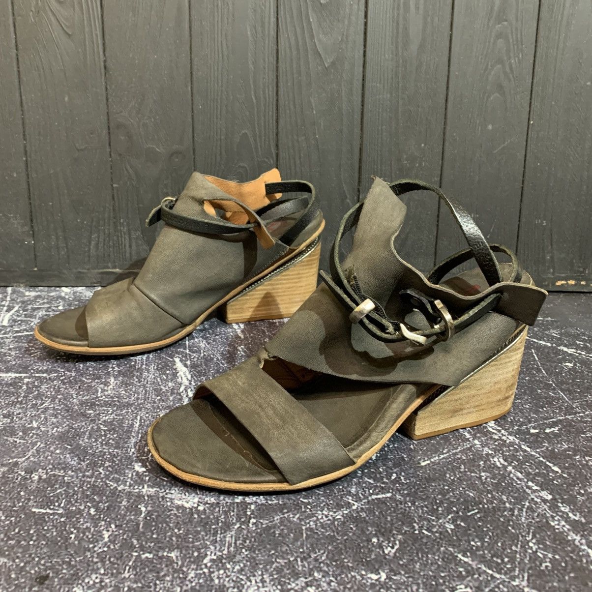 A.S.98 A.S 98 Airsteps Women’s Reeve Leather Sandals Size 41 Size US 11 / IT 41 - 3 Thumbnail