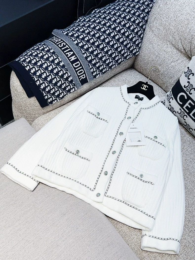 Chanel Chanel 22B white four-pocket pit strip leather wear chain Size XS / US 0-2 / IT 36-38 - 2 Thumbnail