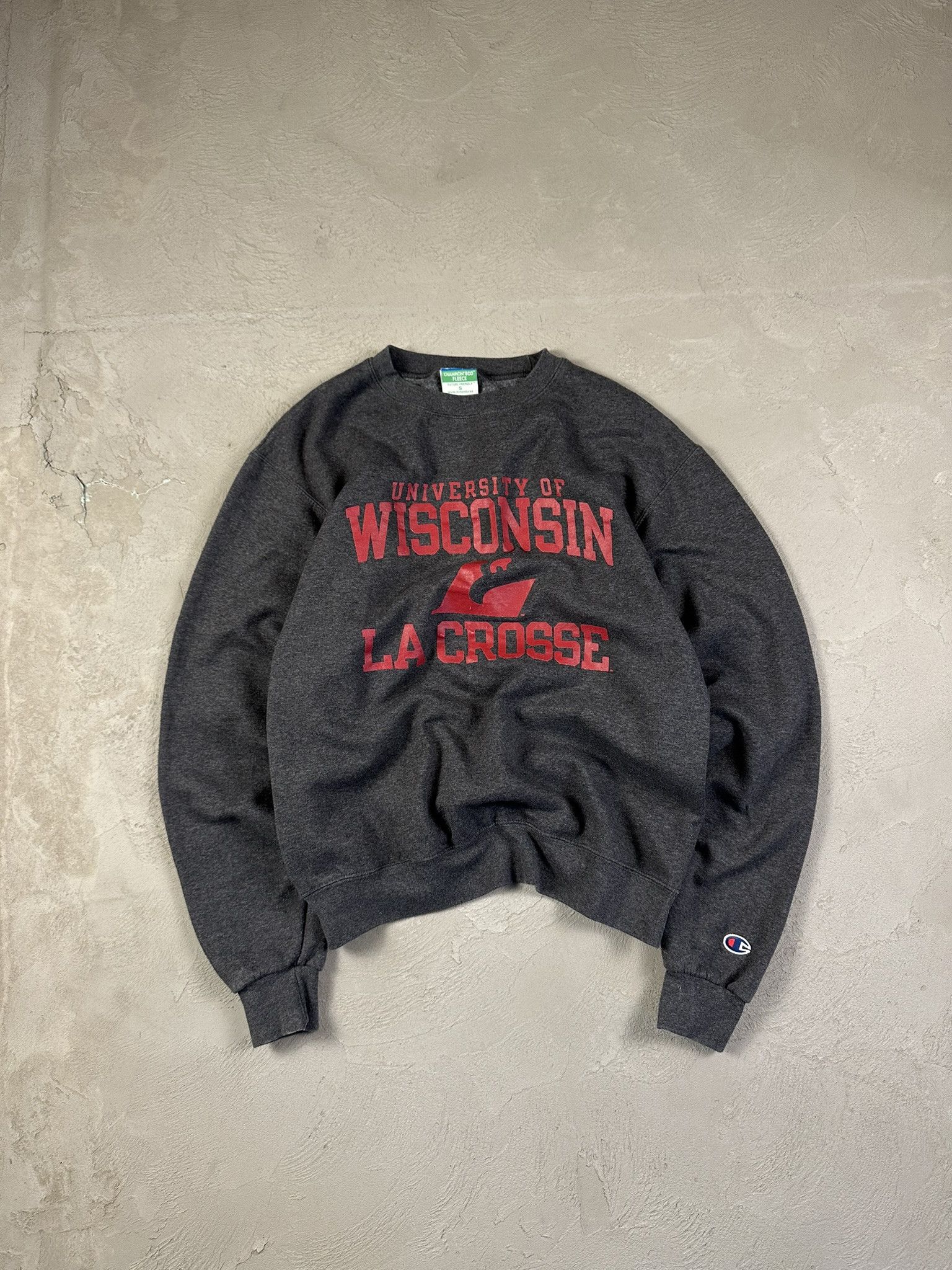 Champion × Vintage 00s Vintage Wisconsin University Champion Boxy Crewneck Size US S / EU 44-46 / 1 - 1 Thumbnail