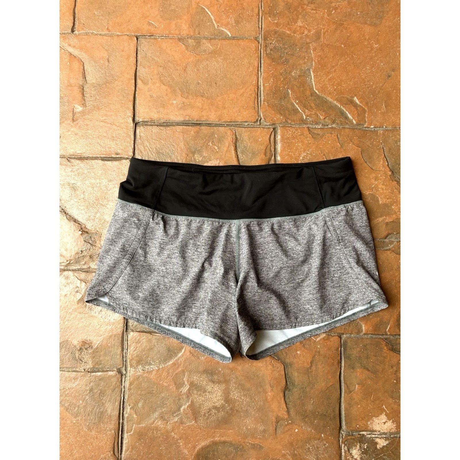 Lululemon Lululemon Speed Up Shorts Women’s 6 Gray Athletic Shorts, Drawstring, Lined, Pockets, Activewear, Regular Size 6, Gray, 6 Size 28" / US 6 / IT 42 - 2 Thumbnail