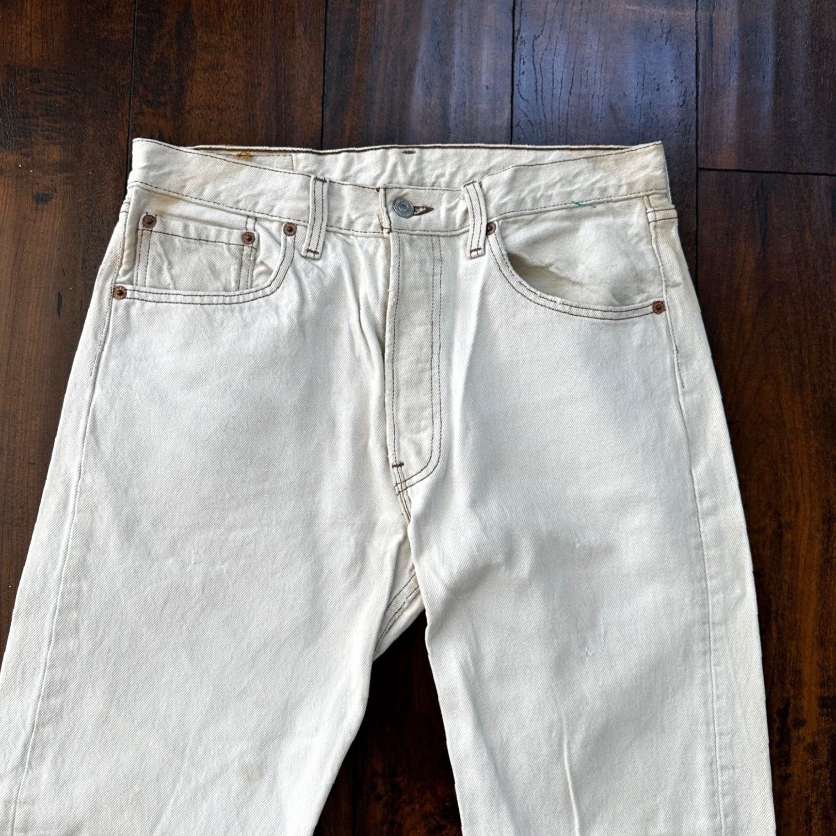Levi's VTG Levi's 501 Jeans Men Mid Rise Straight 32x32 Denim White Button Fly USA 90s 501 Series Size US 32 / EU 48 - 2 Thumbnail