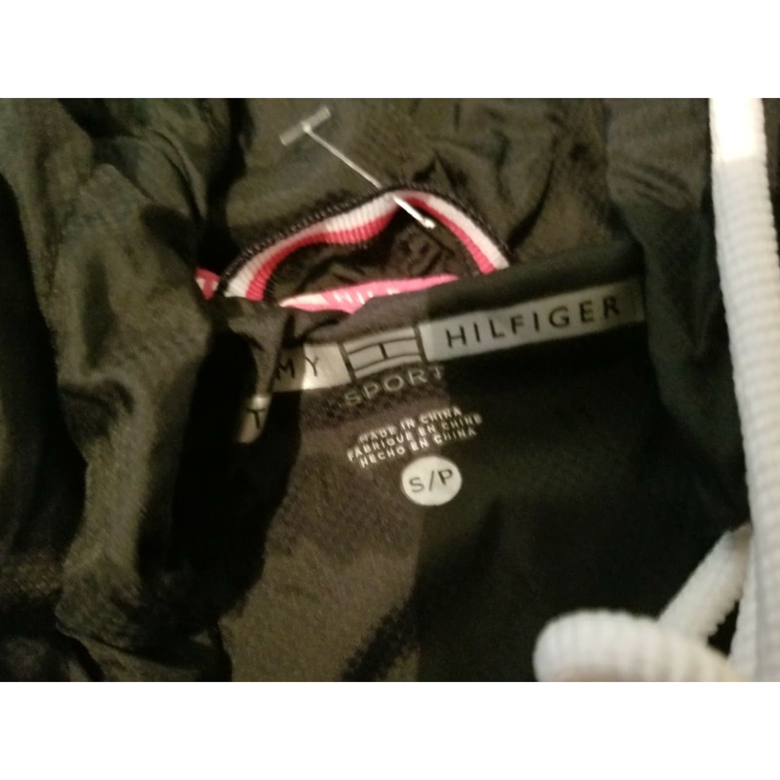 Tommy Hilfiger Womens Tommy Hilfiger Jacket S Small Black Hooded Athletic Shirt? Size S / US 4 / IT 40 - 6 Thumbnail
