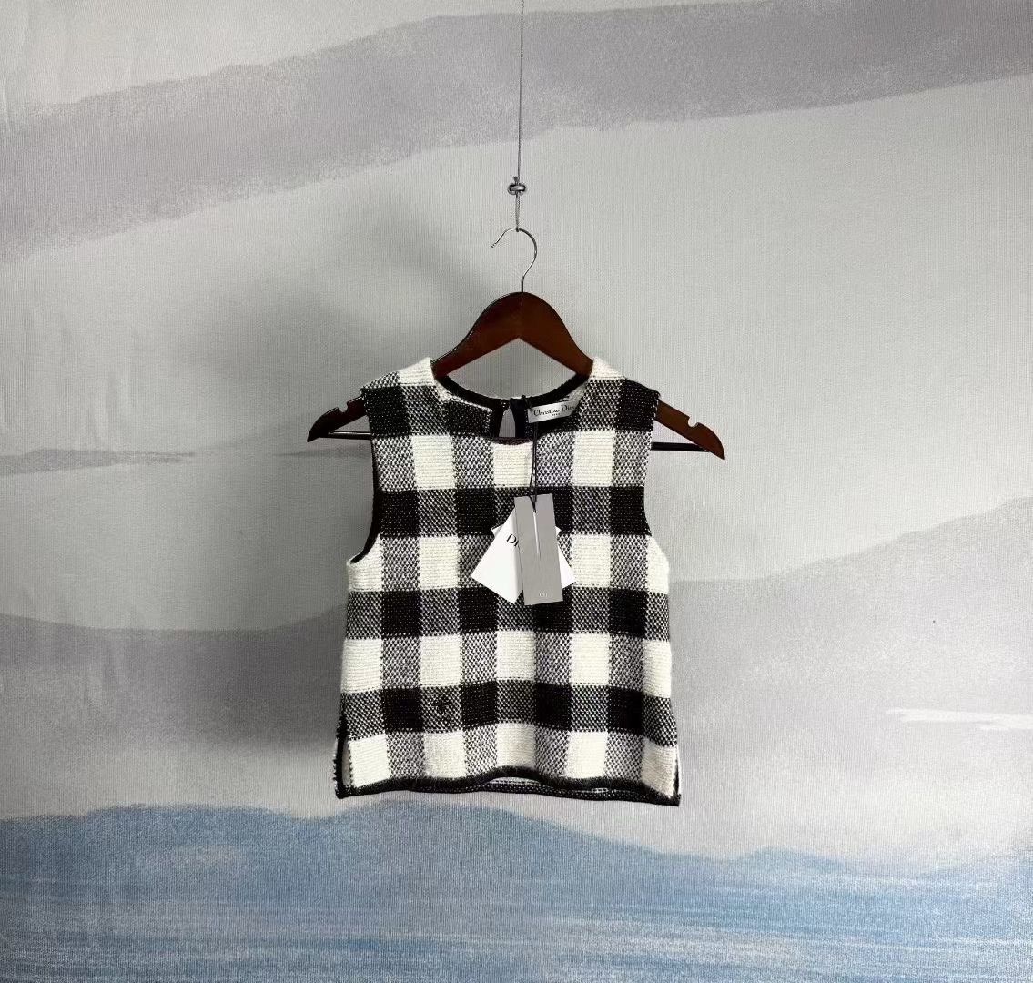 Dior Dior Black and White Check Wool Sweater Vest Size XS / US 0-2 / IT 36-38 - 1 Thumbnail