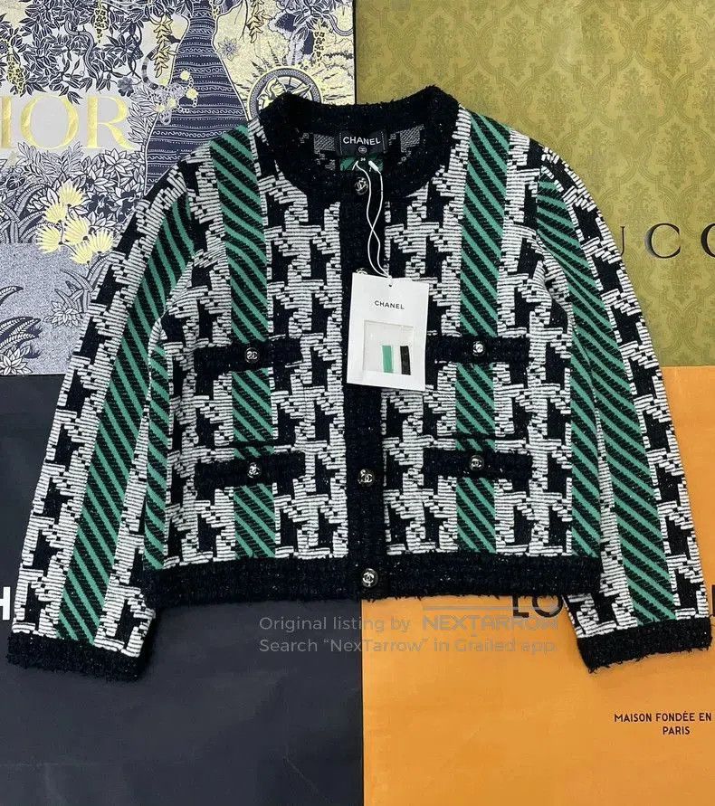 Chanel Chanel 24A Colorblock Plaid Round Neck Coat. Size US S / EU 44-46 / 1 - 1 Thumbnail