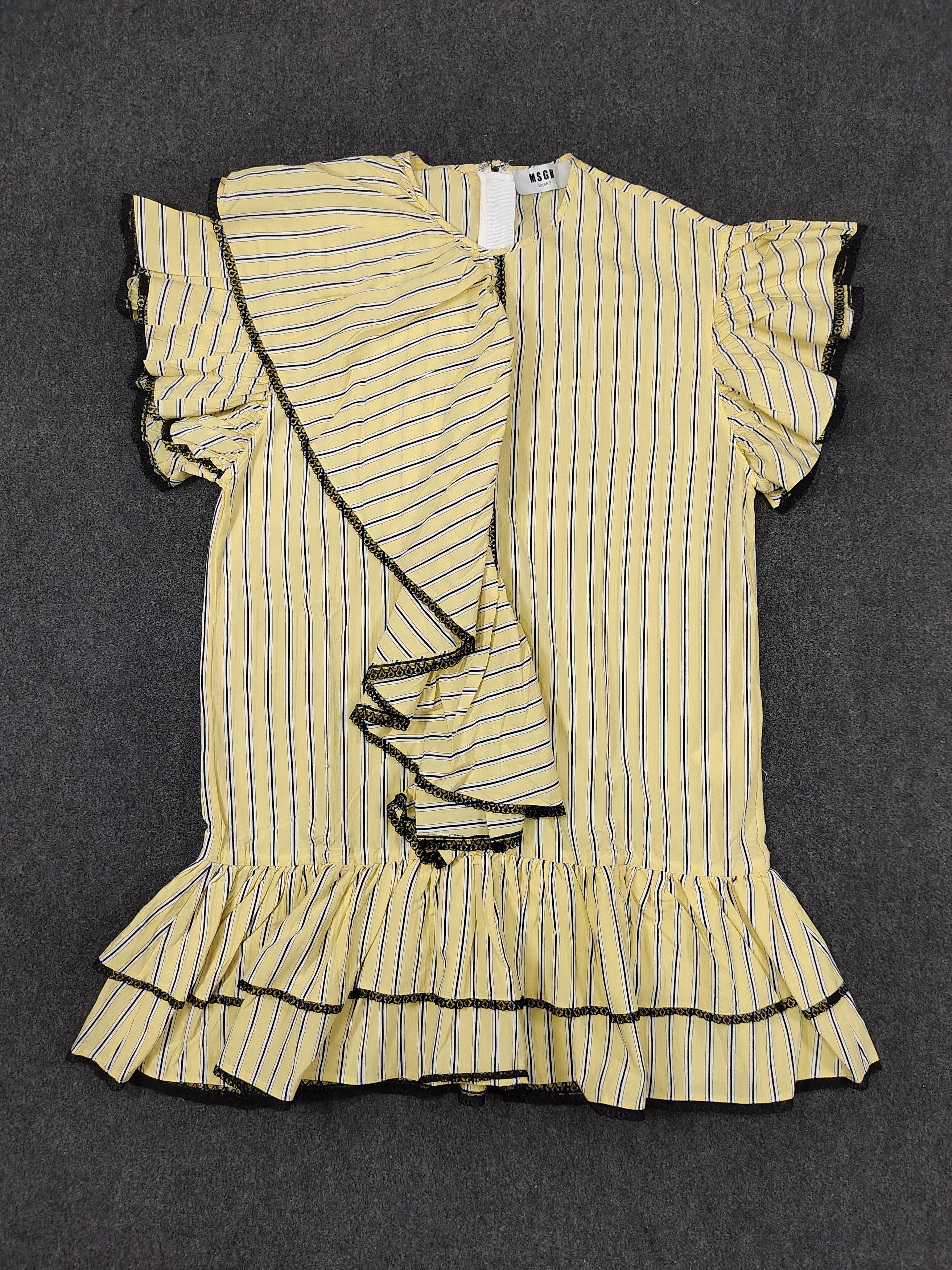 MSGM FW18 MSGM- Runway Asymmetric Layered Ruffle Striped Dress Size M / US 6-8 / IT 42-44 - 5 Thumbnail